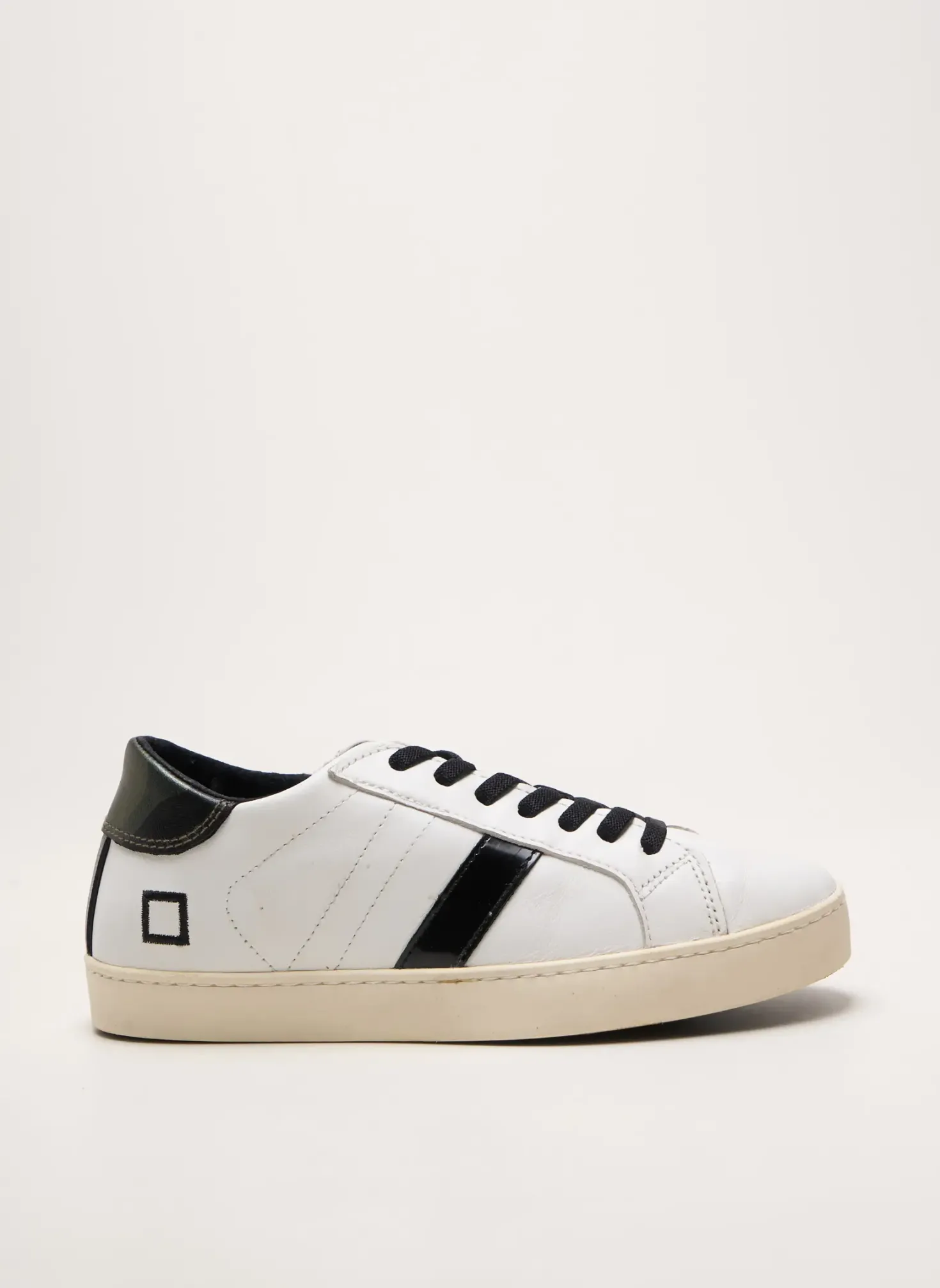 Baskets Date Blanc Bout Rond