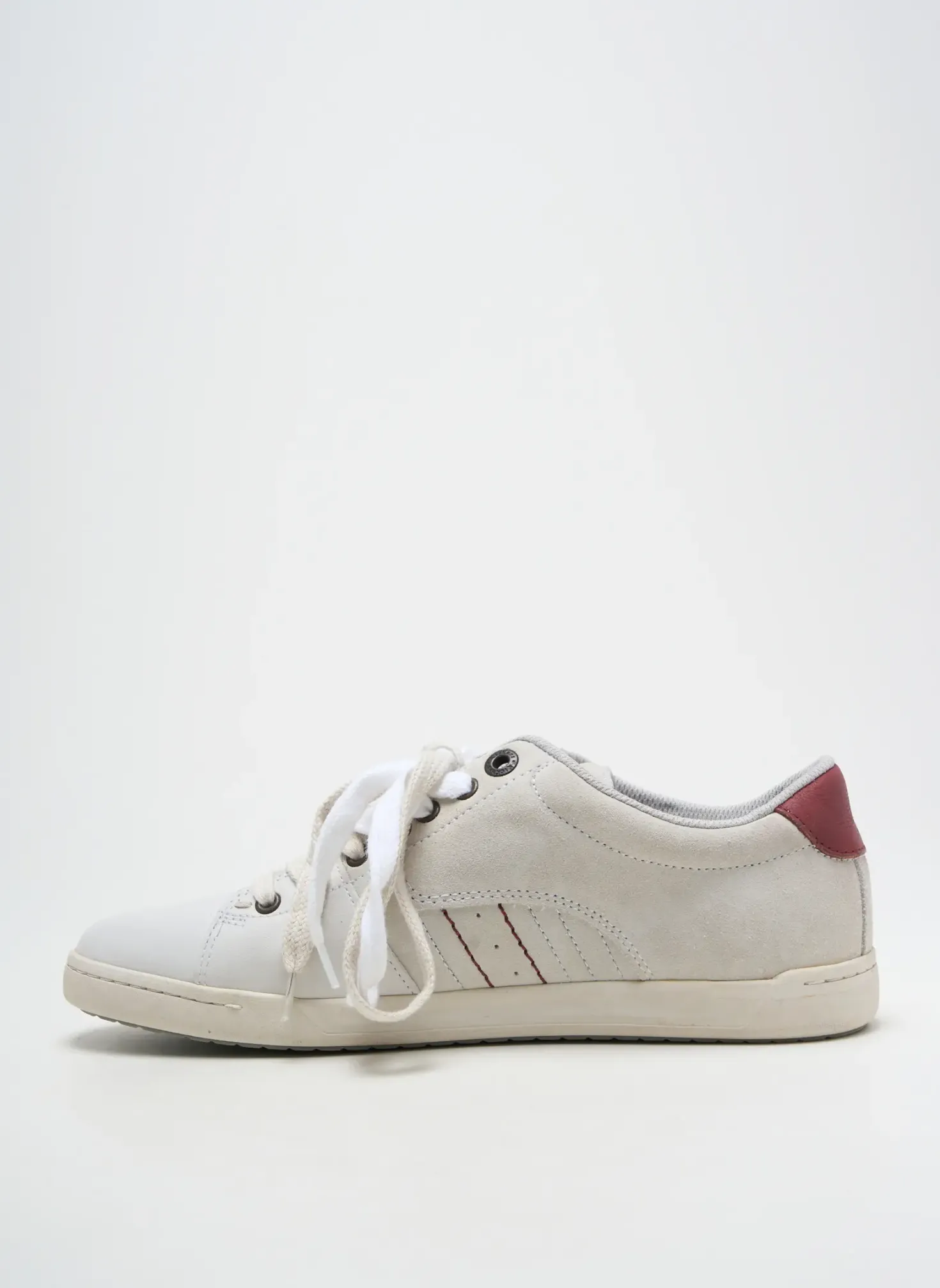 Baskets Kickers Gris Bout Rond