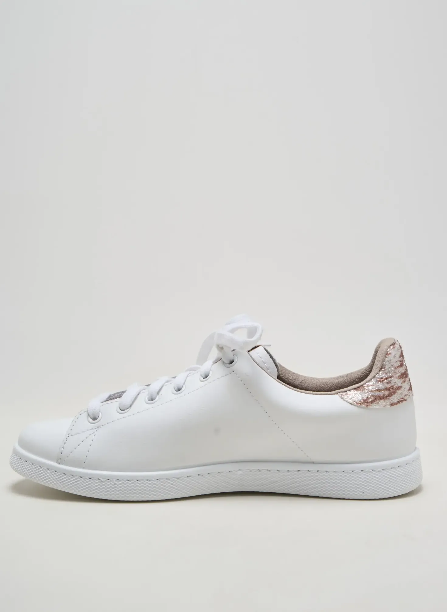 Baskets Victoria Blanc Talon Plat Jusqu'à 3cm