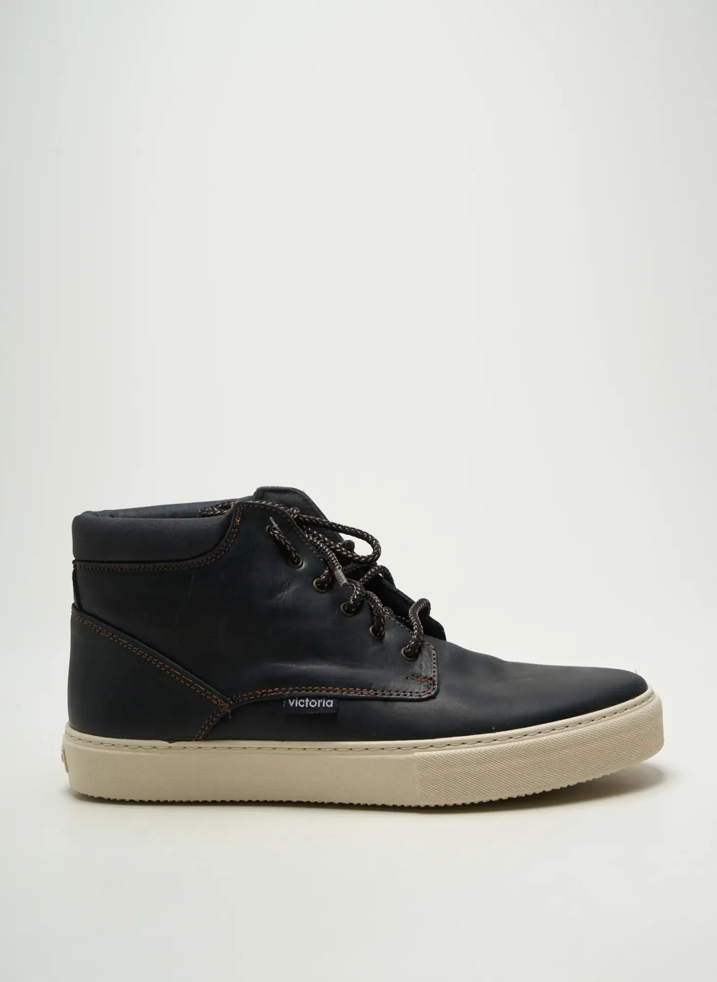 Baskets Victoria Noir Bout Rond