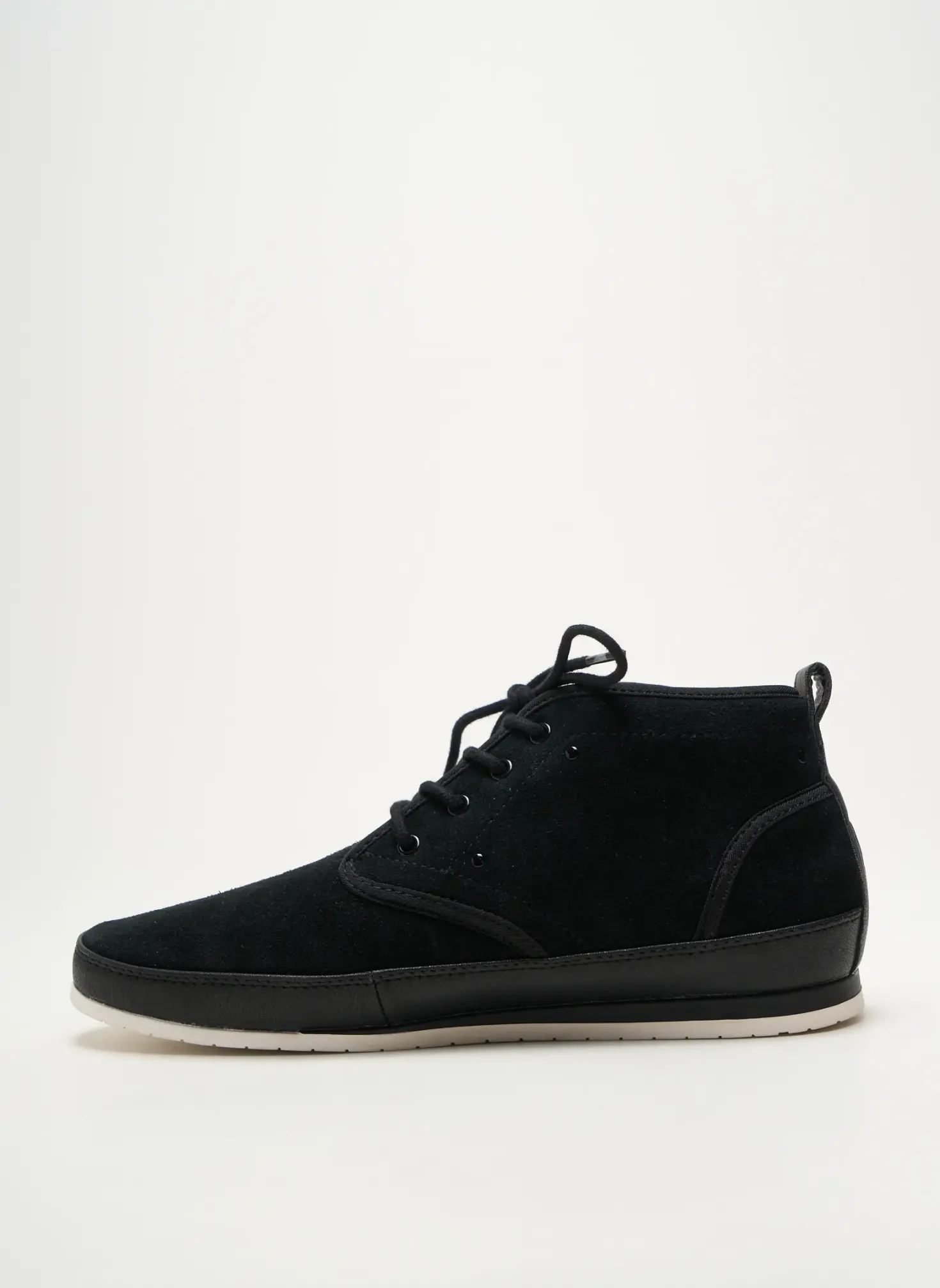 Baskets V07 Noir Bout Rond