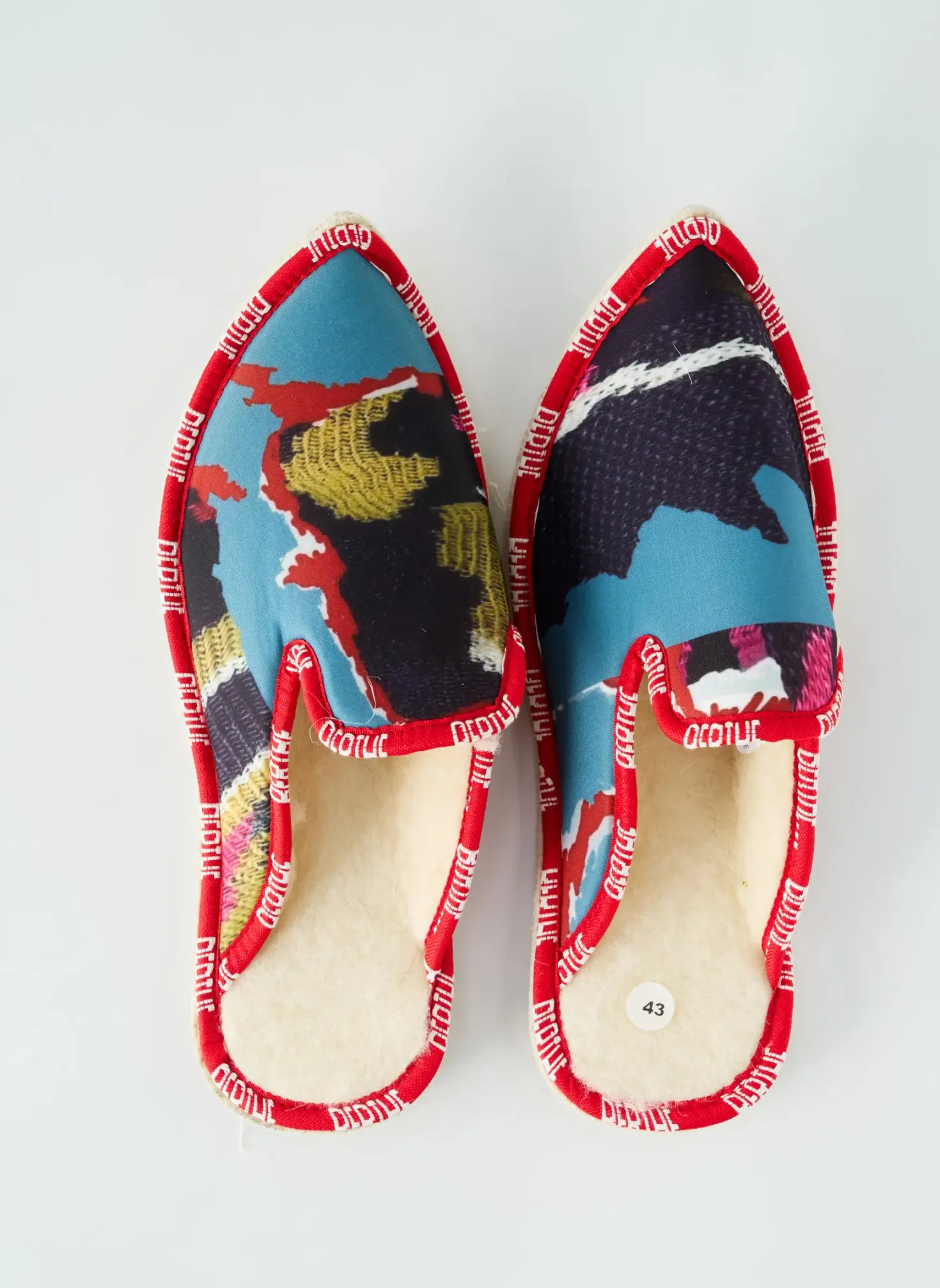 Chaussons/pantoufles Berthe Aux Grands Pieds Rouge Bout Pointu