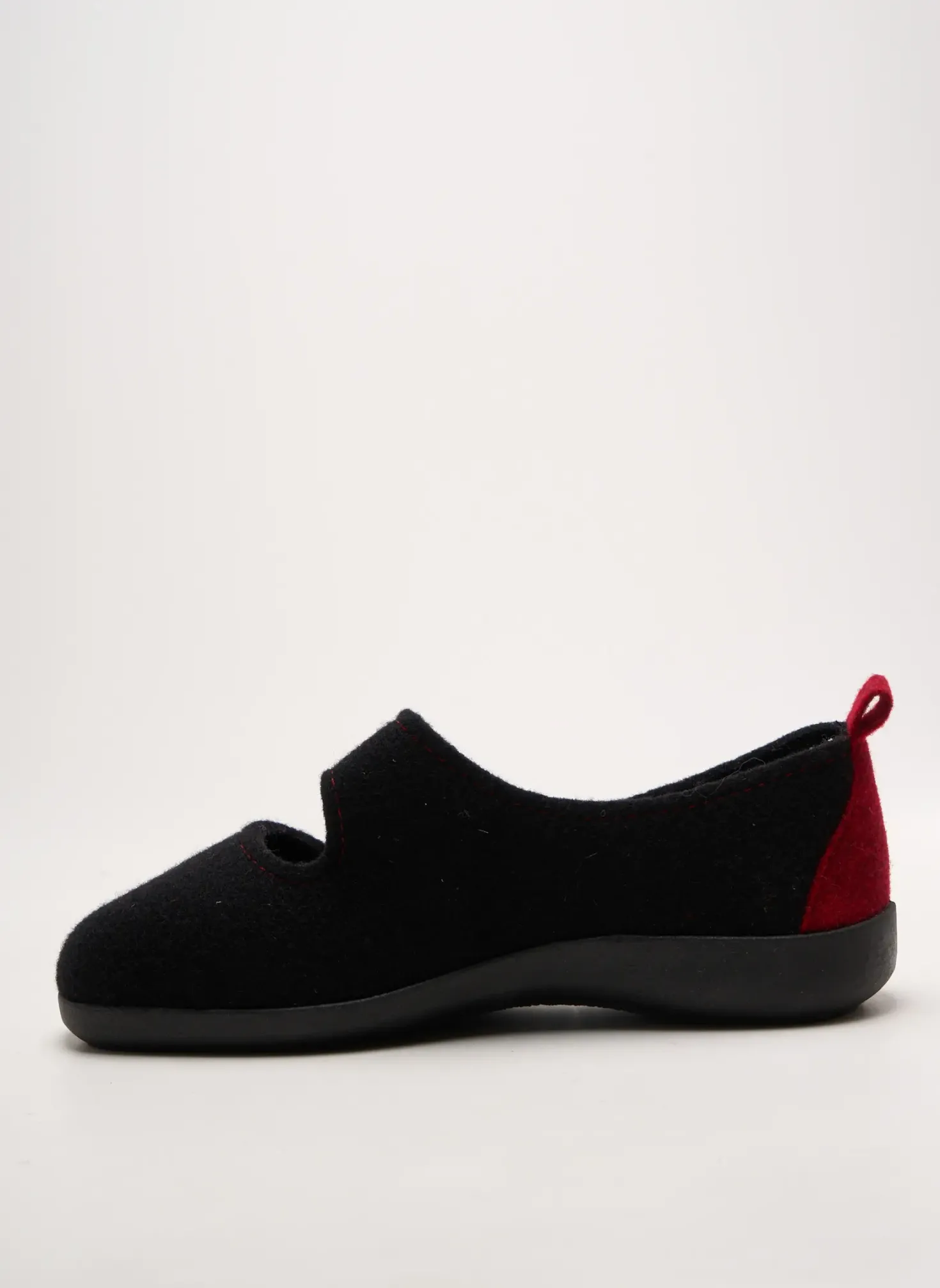 Chaussons/pantoufles Fargeot Noir Talon Plat Jusqu'à 3cm
