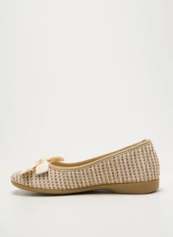 Chaussons/pantoufles Koomac Beige Talon Plat Jusqu'à 3cm