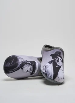 Chaussons/pantoufles La Maison De L'espadrille Gris Bout Rond