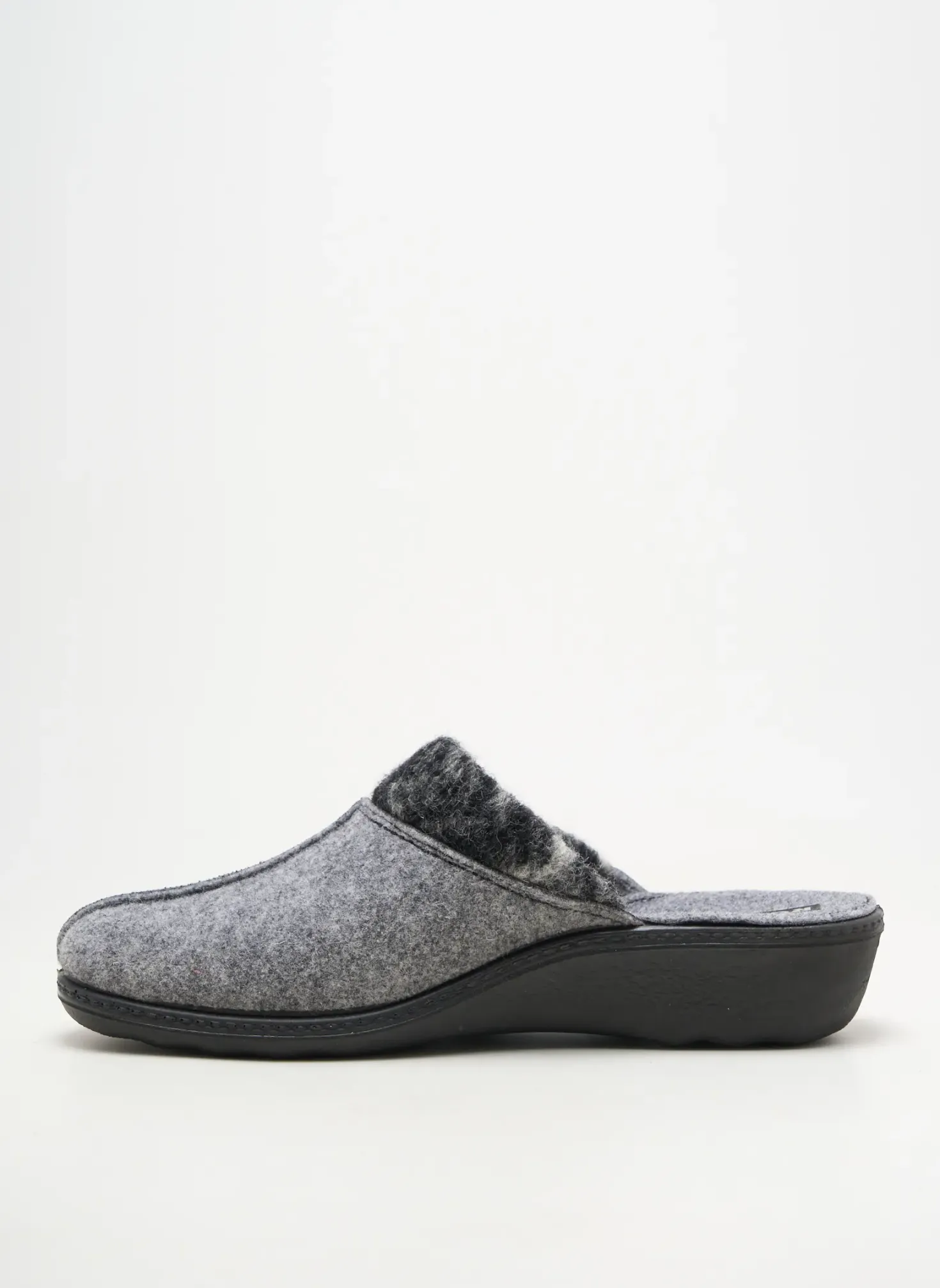 Chaussons/pantoufles Romika Gris Talon Plat Jusqu'à 3cm