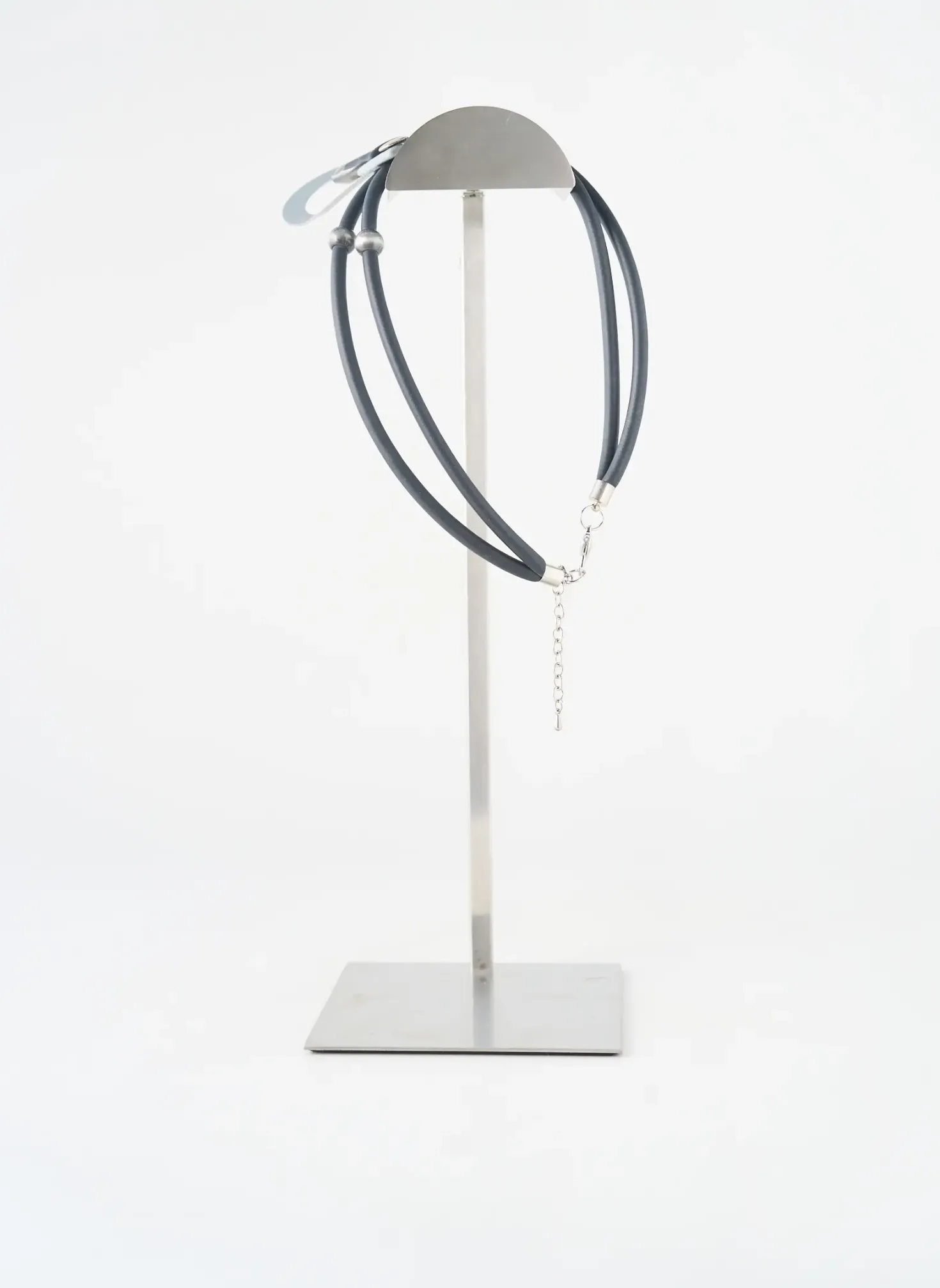 Collier Dk Noir