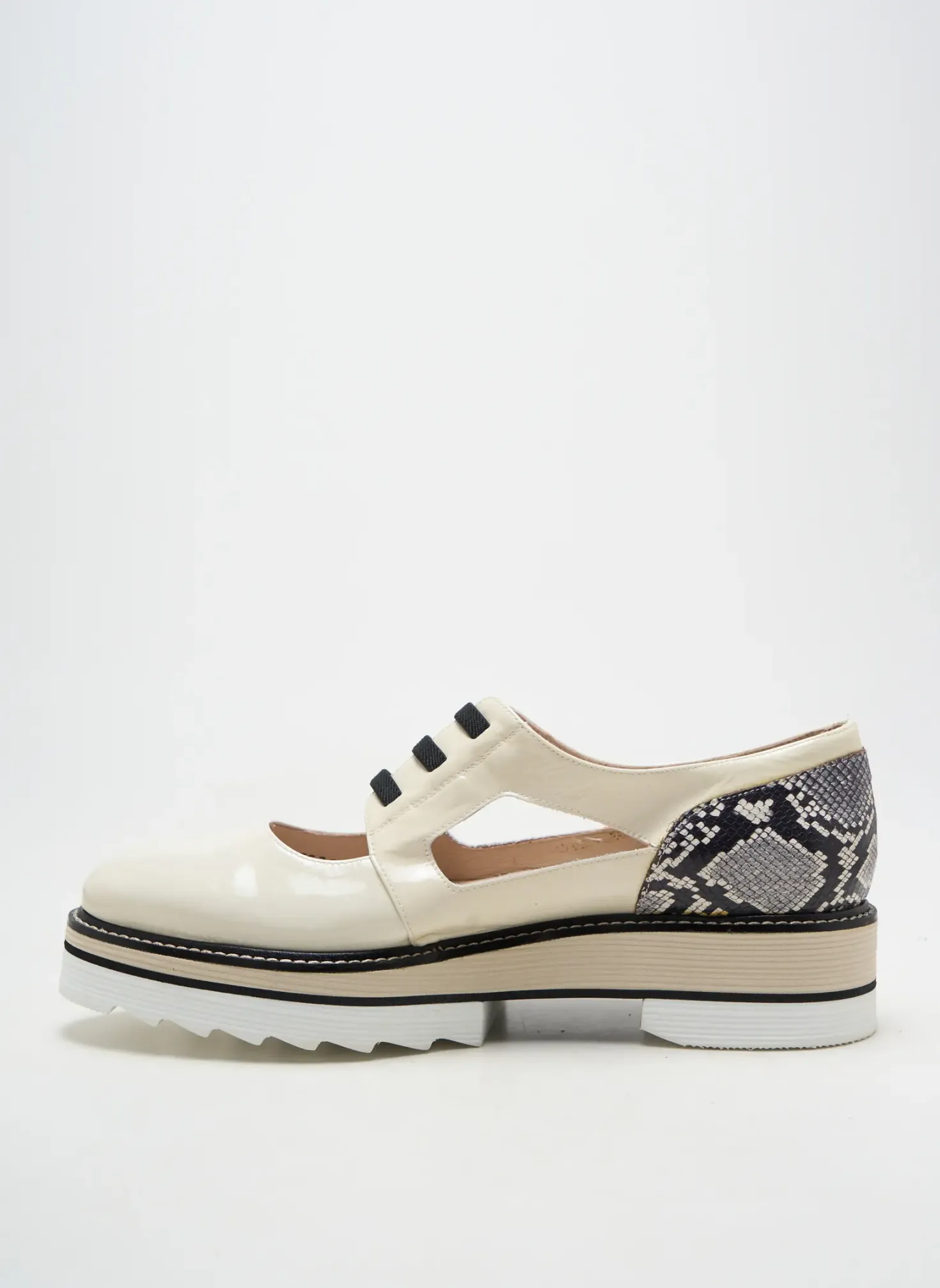 Derbies Lodi Beige Talon Plat Jusqu'à 3cm
