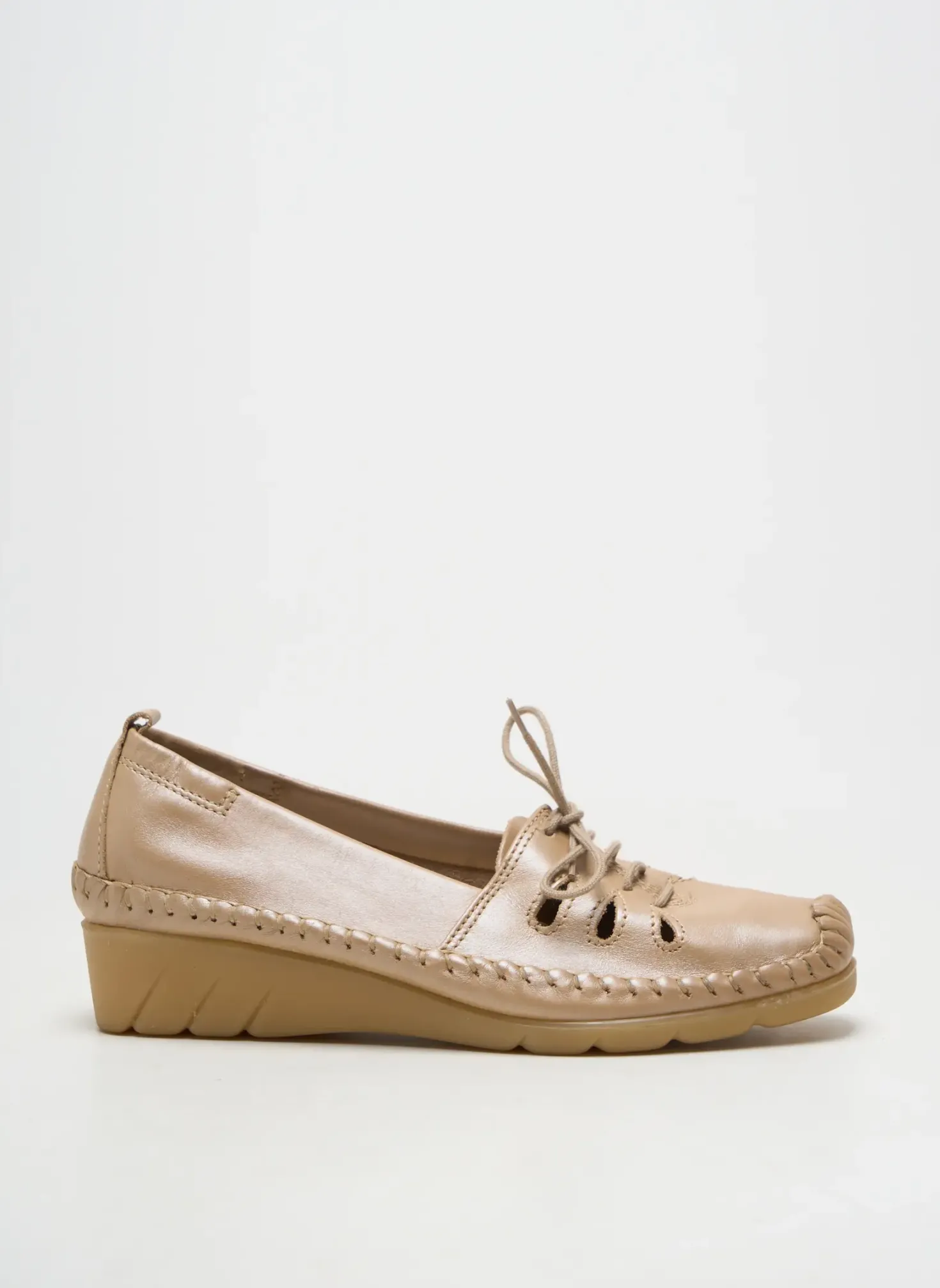 Derbies Luxat Beige Talon Plat Jusqu'à 3cm