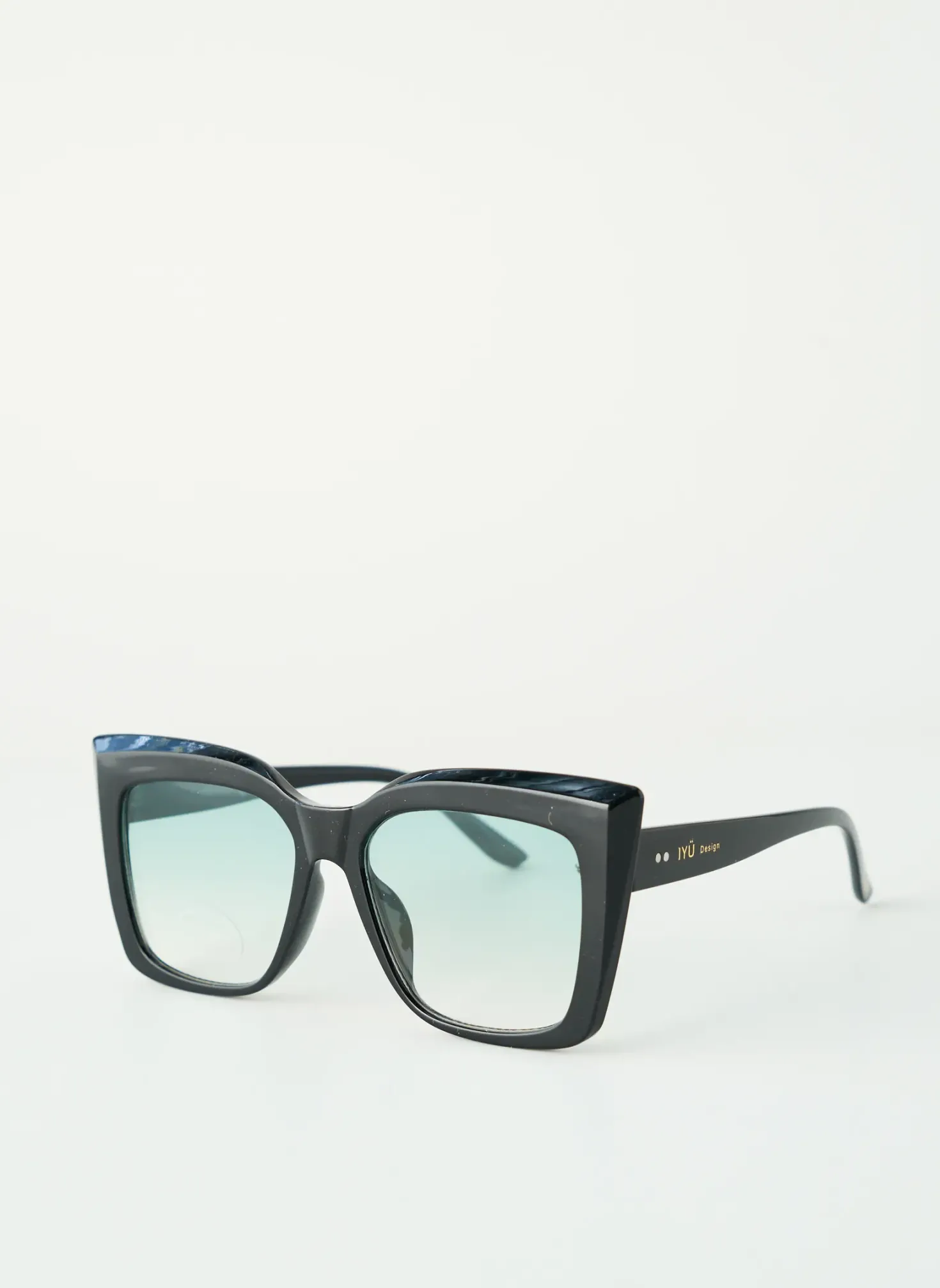 Lunettes De Soleil Iyü Noir