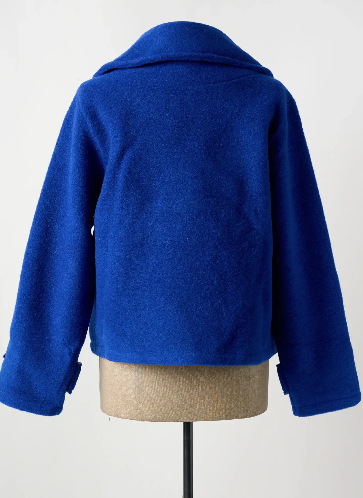 Manteau Court Blanc Boheme Bleu Sans Capuche