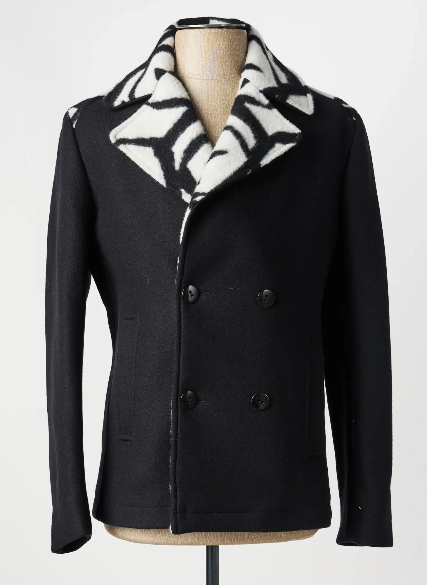 Manteau Court Pierre Talamon Noir Sans Capuche