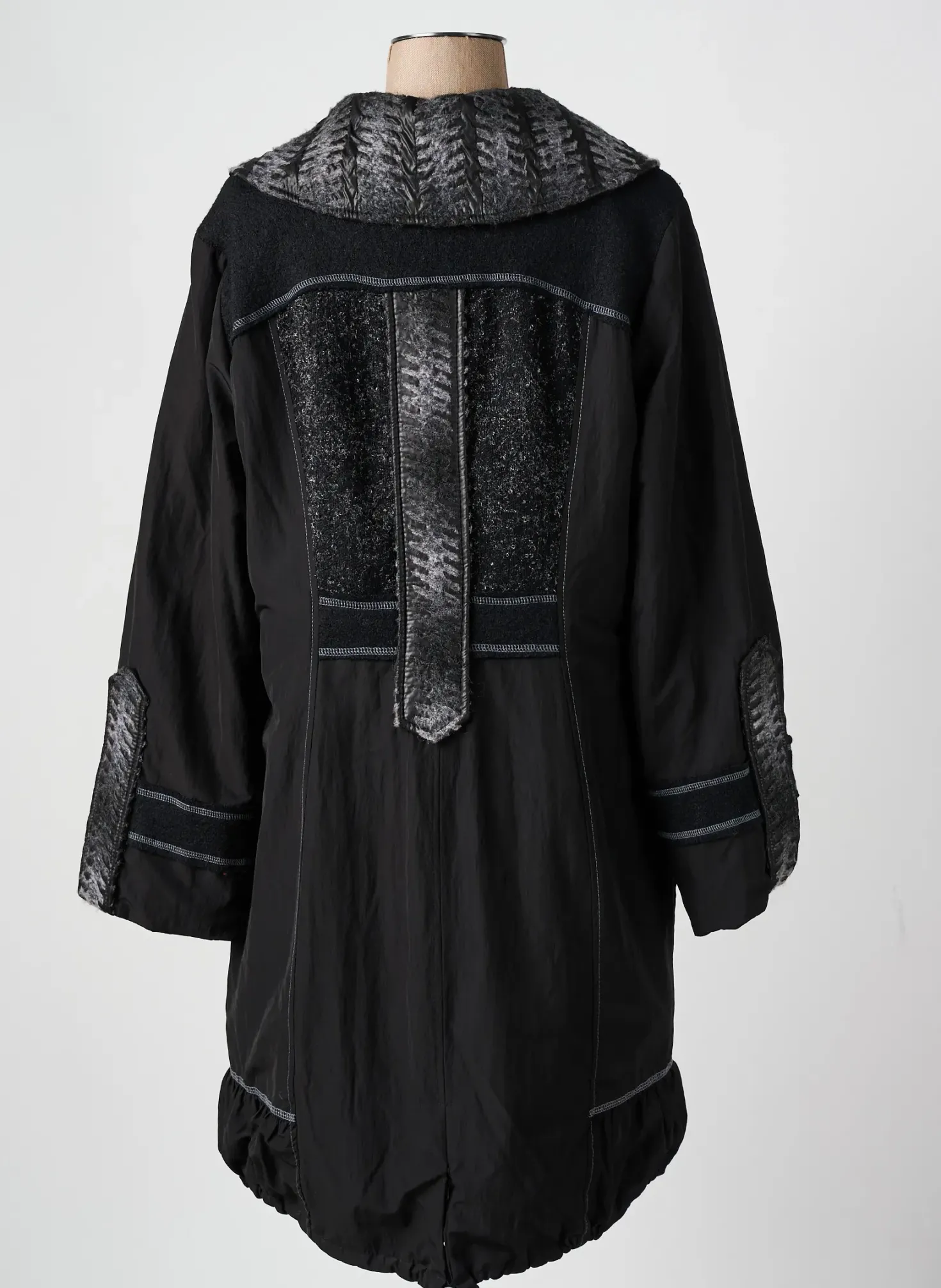 Manteau Long Quatre Vingt Jours Noir Sans Capuche