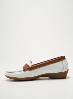 Mocassins Fluchos Blanc Talon Plat Jusqu'à 3cm