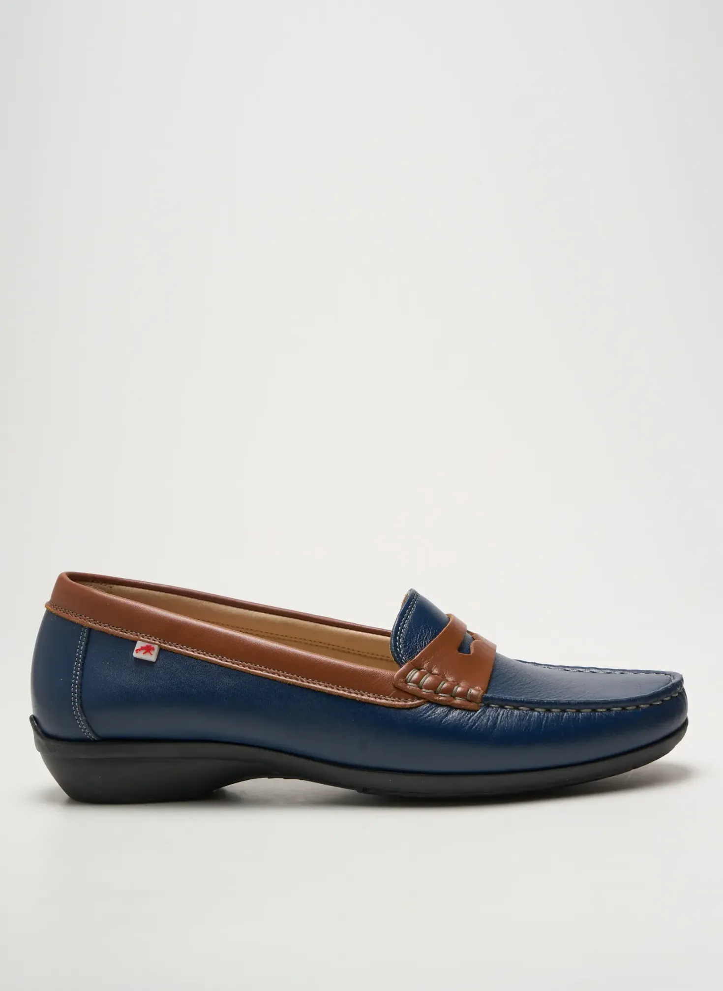 Mocassins Fluchos Bleu Talon Plat Jusqu'à 3cm