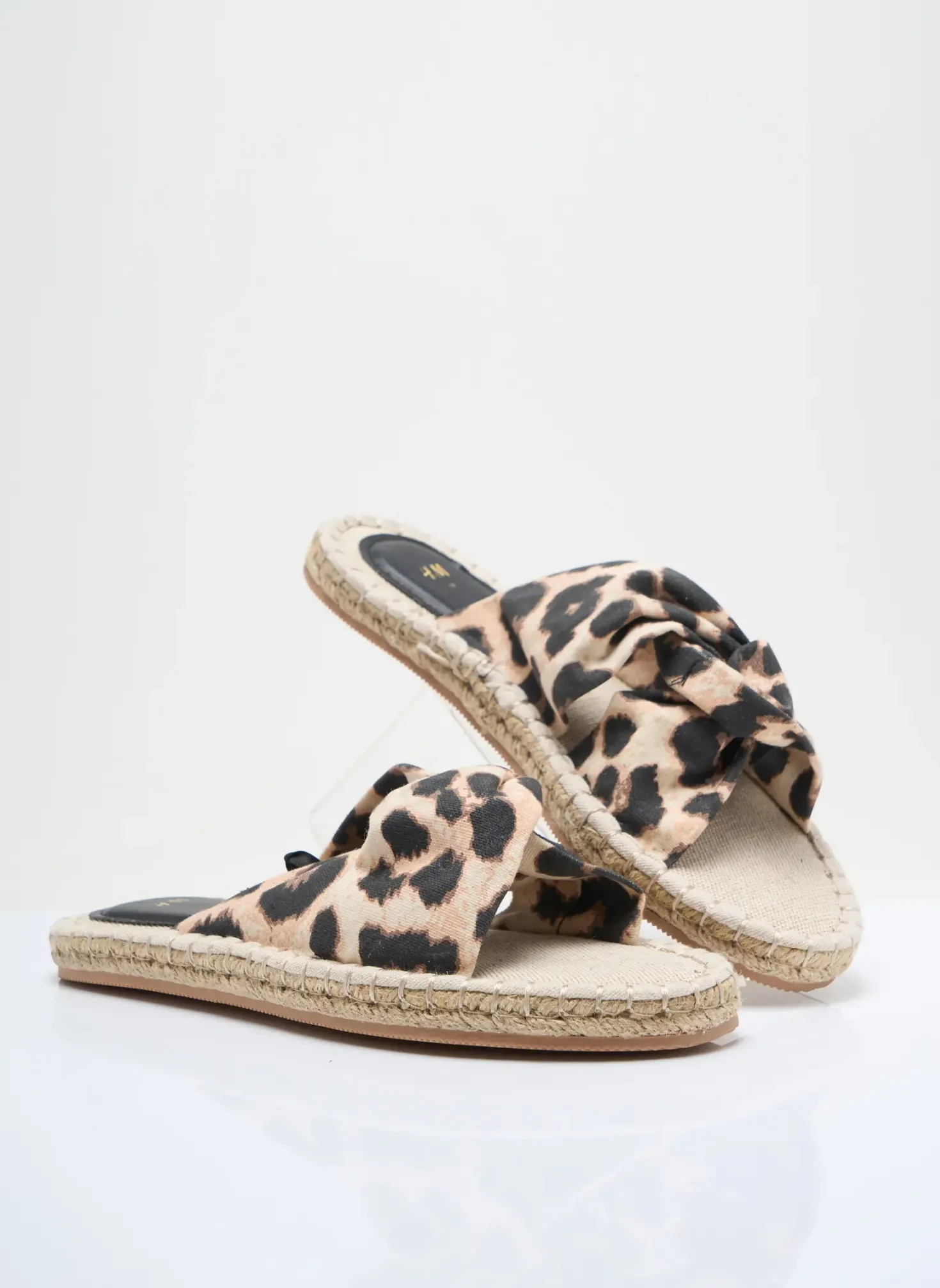 Mules/sabots H&m Beige Talon Plat Jusqu'à 3cm