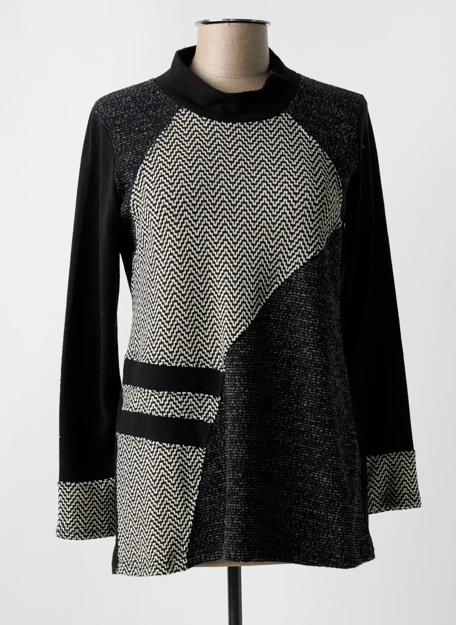 Pull Halogene Noir Manches Longues