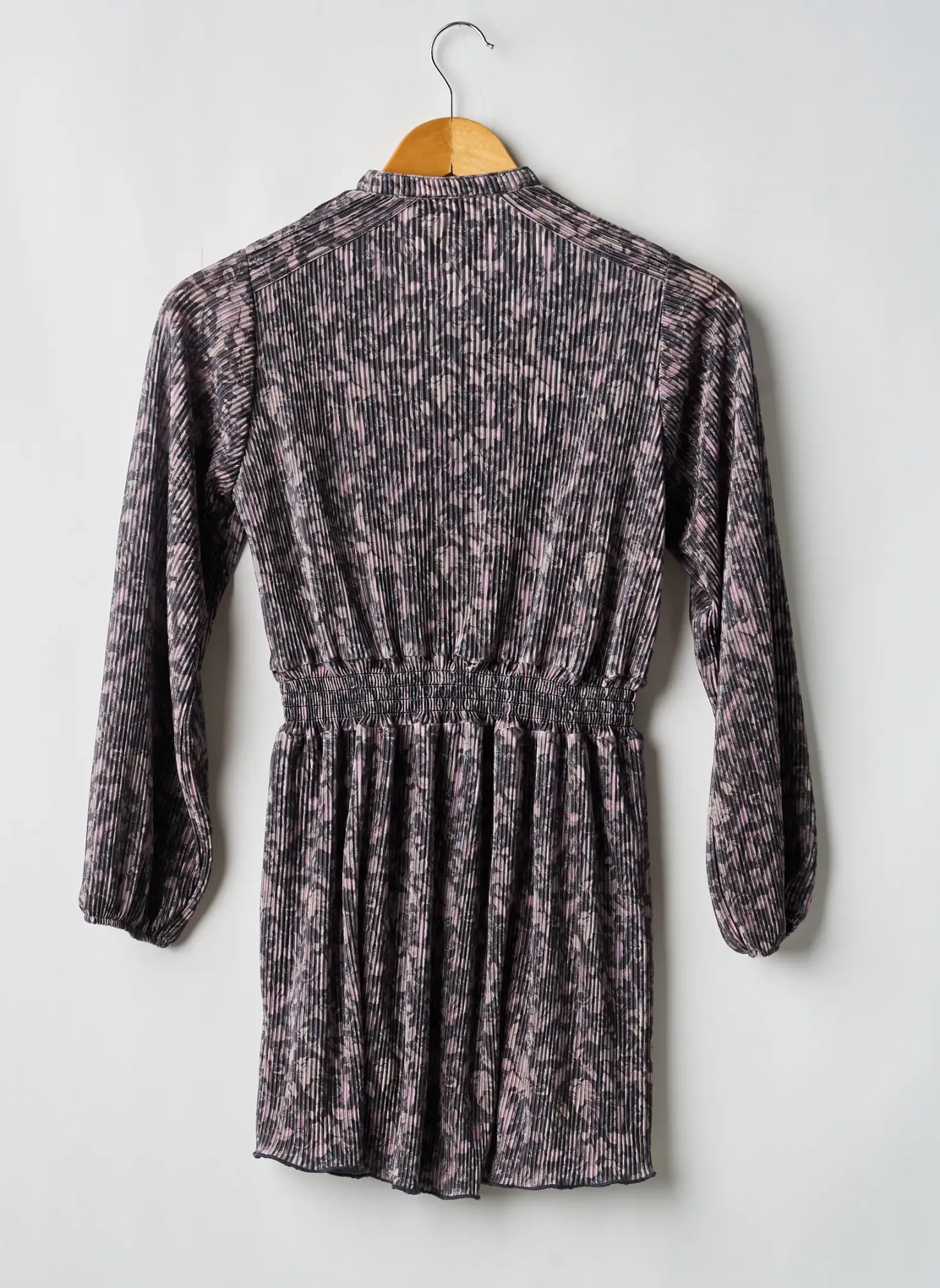 Robe Mi-longue Levv Label Noir Manches Longues