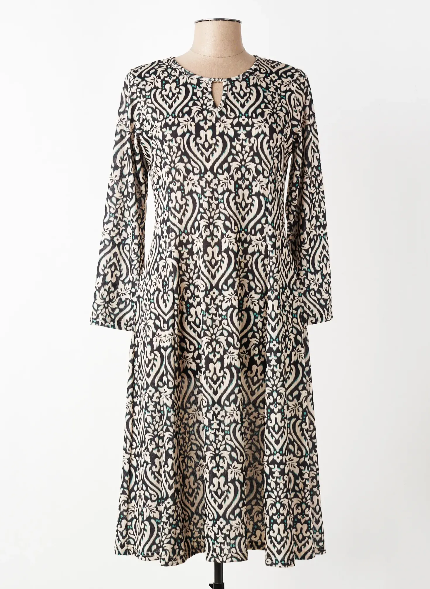 Robe Mi-longue Niki Mode Noir Manches Longues