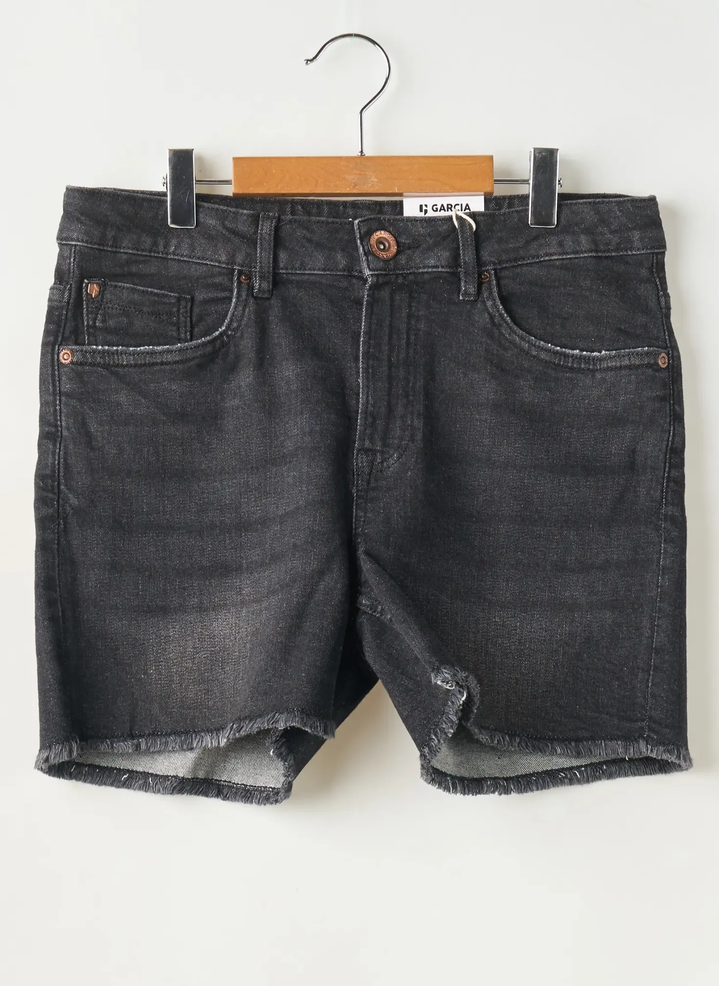 Short Garcia Noir