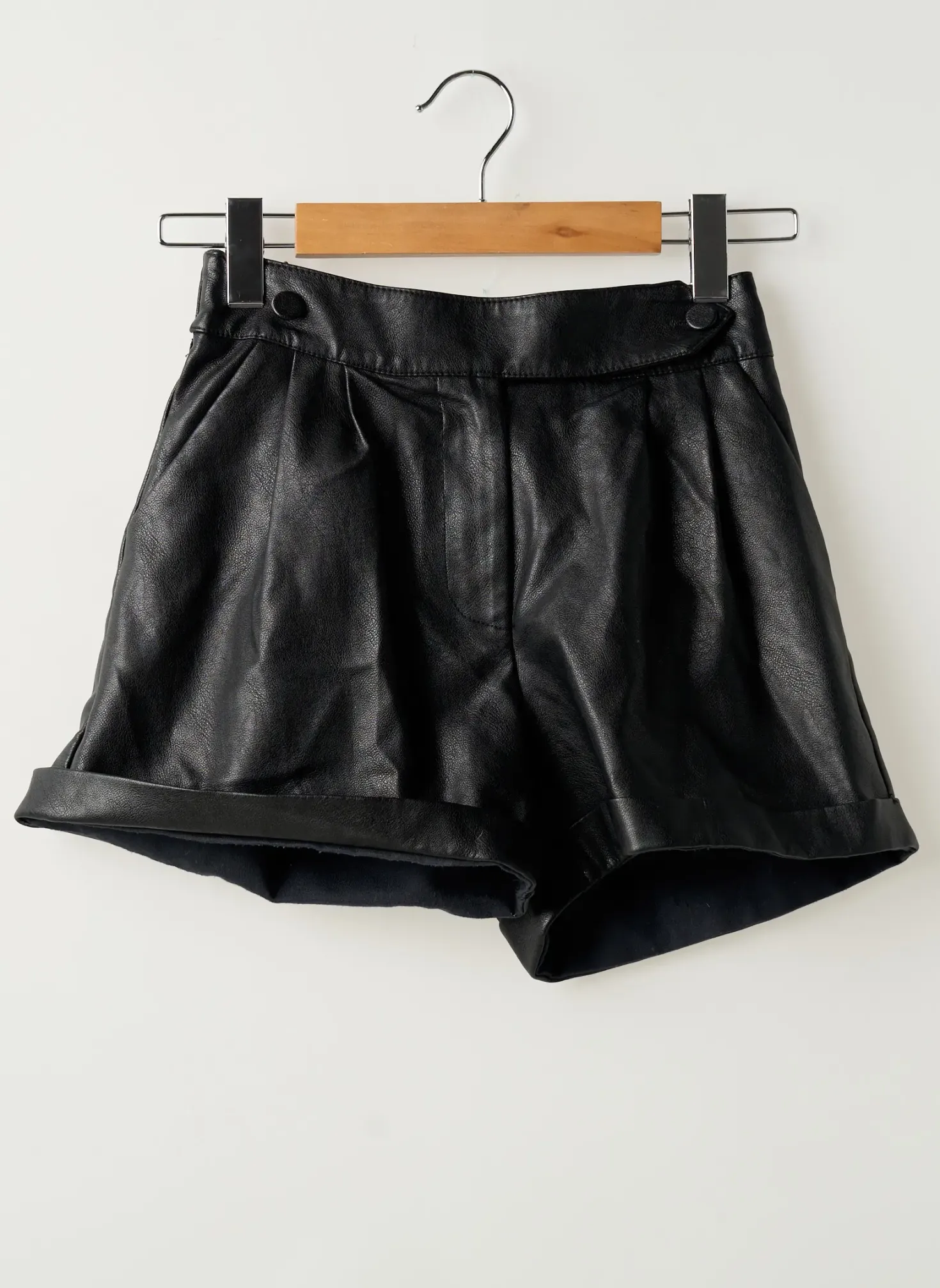 Short Unika Noir Taille Normale