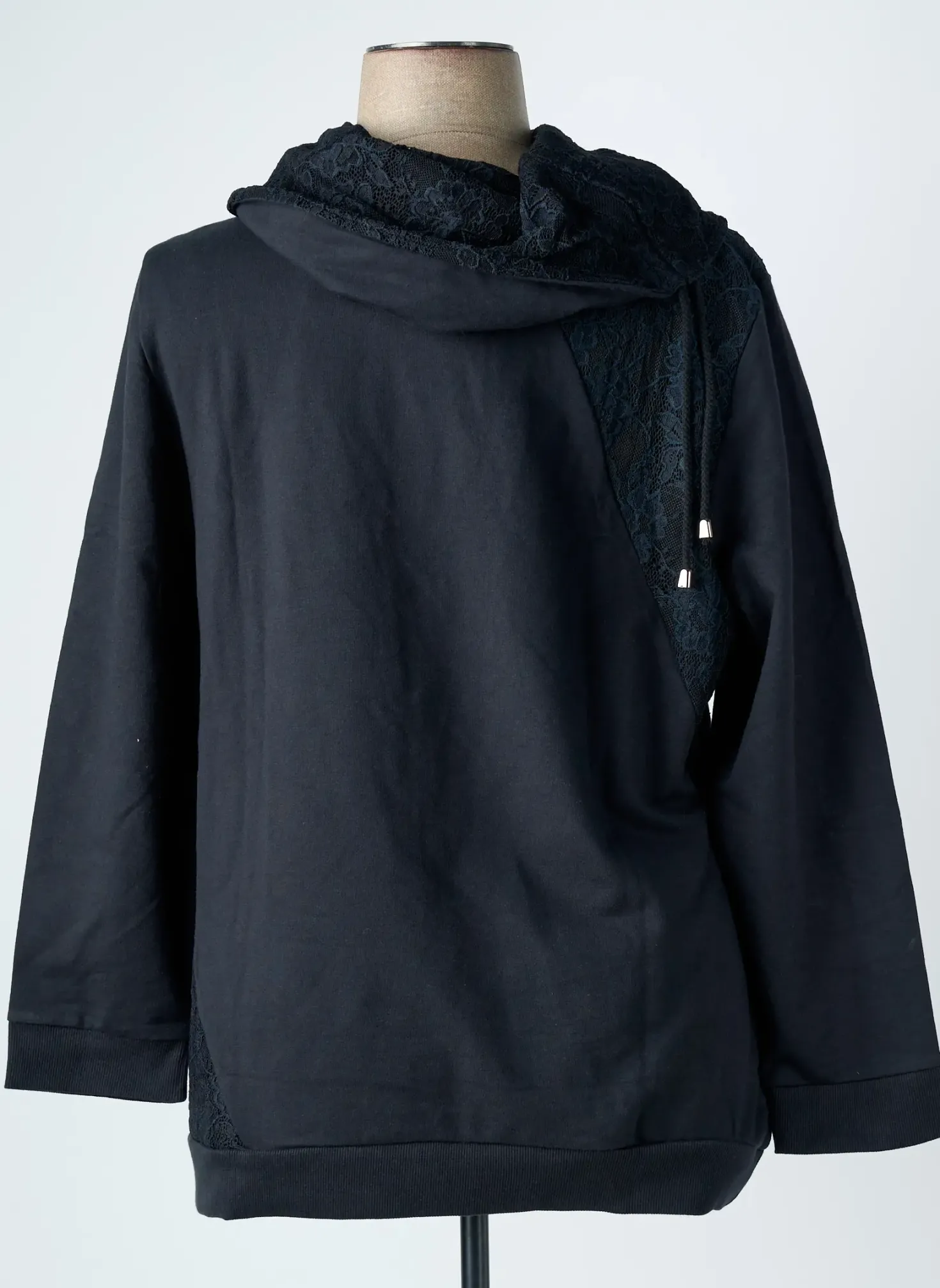 Sweat-shirt Sheego Noir Manches Longues
