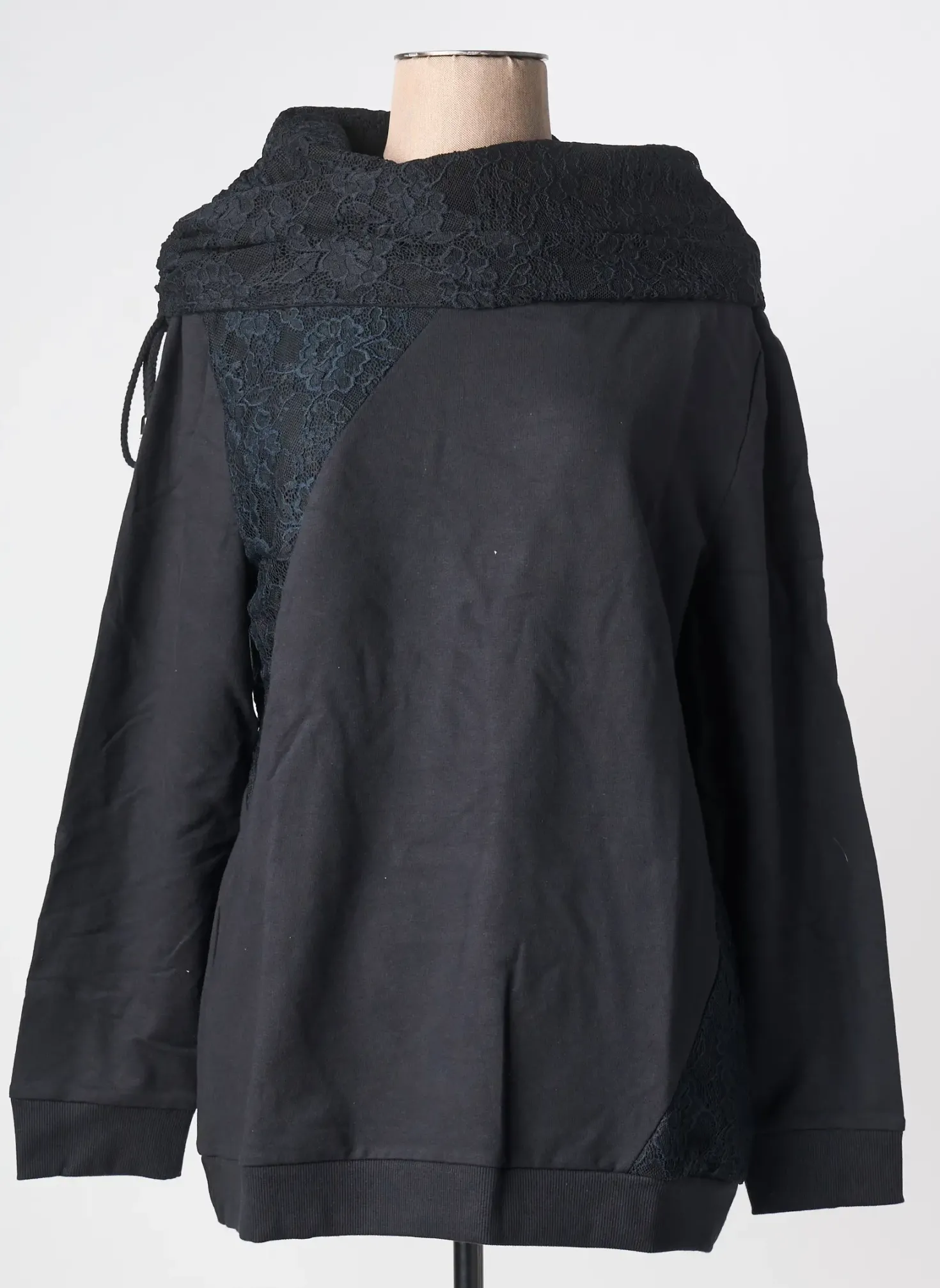 Sweat-shirt Sheego Noir Manches Longues