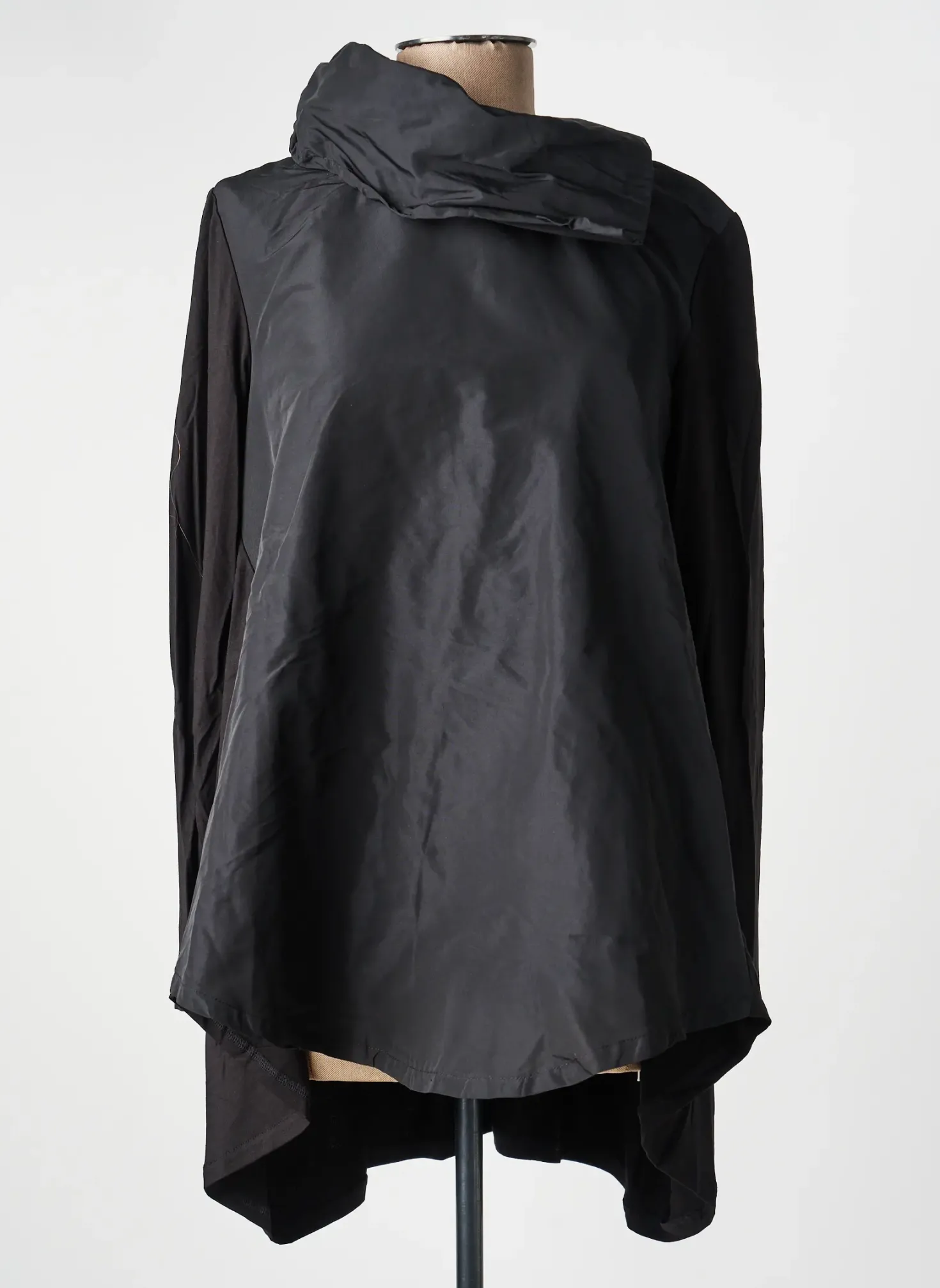 Top Kozan Noir Manches Longues