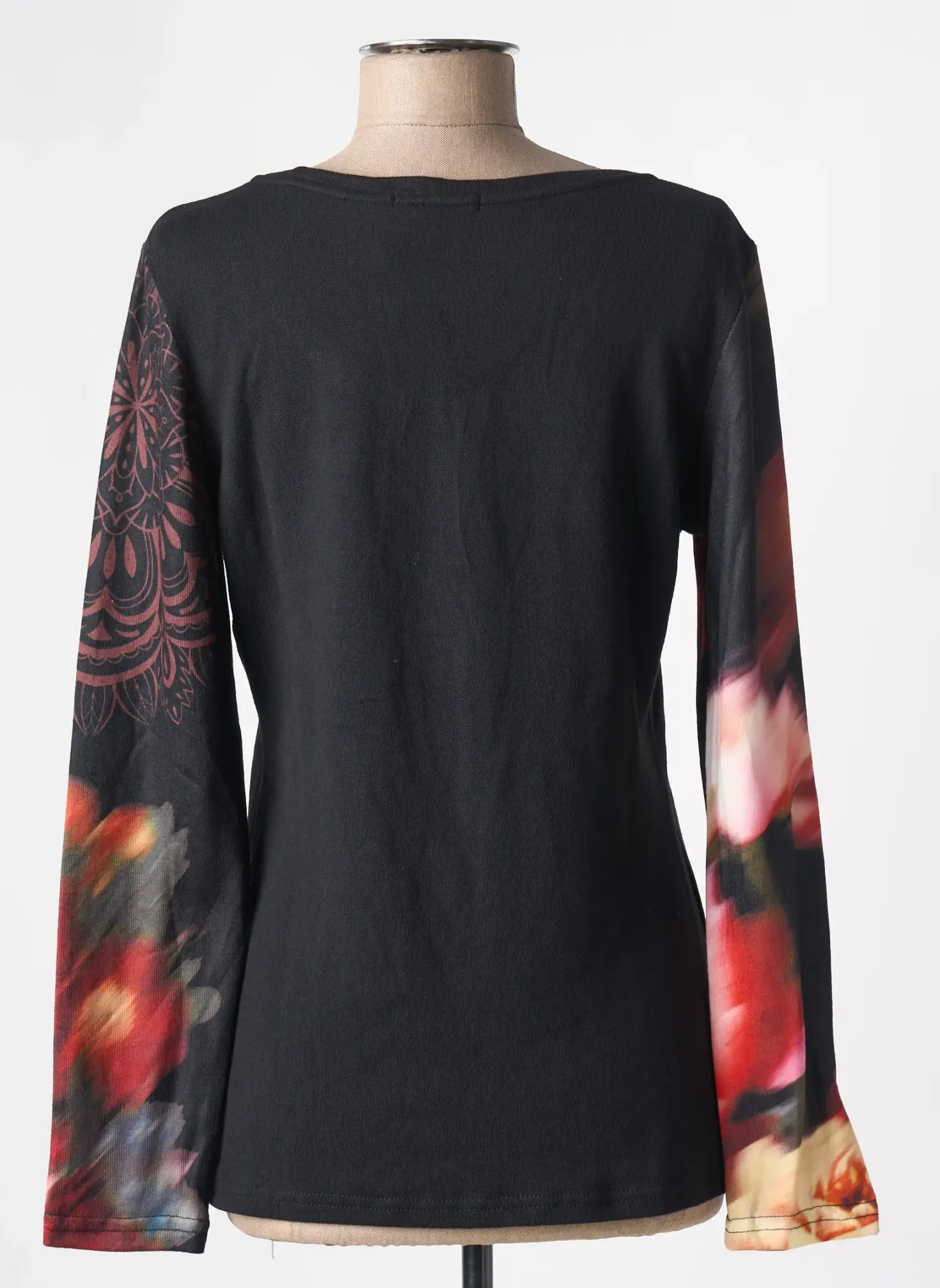T-shirt 101 Idees Noir Manches Longues